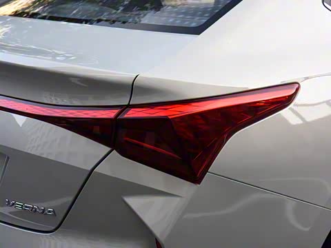 2020�� 1.4L CVT TOP��Ӣ��