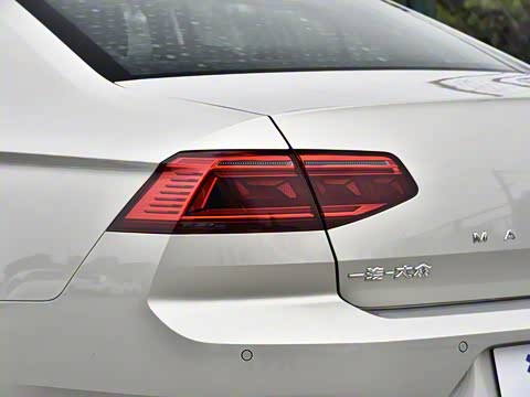 2020�� 330TSI DSG ������