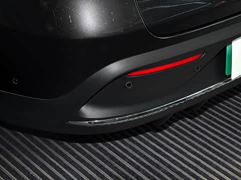 2020�� EQC 400 4MATIC