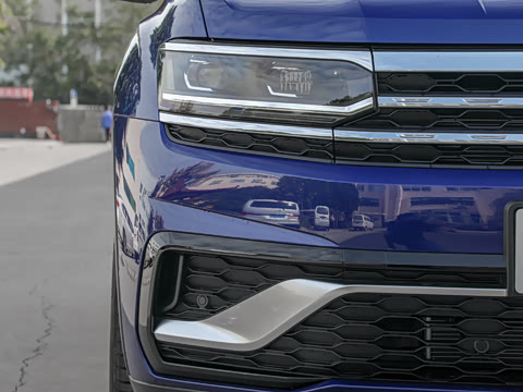 2020�� ;��X �Ŀ� 330TSI ����������