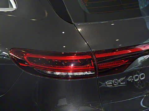 2020�� EQC 400 4MATIC