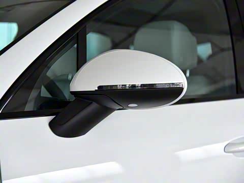 2018�� Macan 2.0T