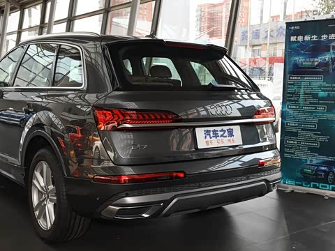 2020�� 45 TFSI quattro S line�˶�������