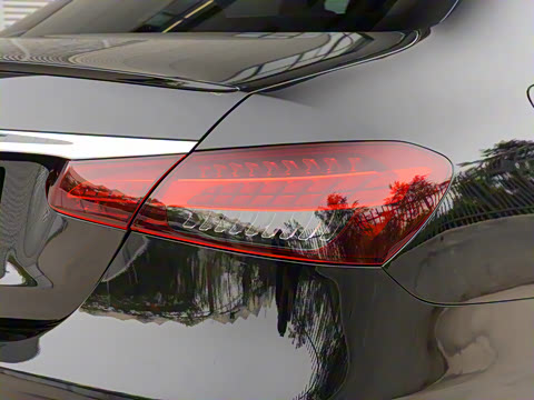 2021�� �Ŀ� E 260 ʱ�����˶���