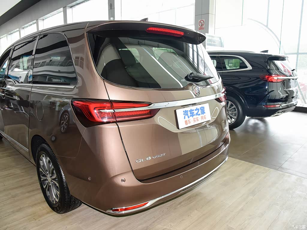 别克gl8 2020款 陆上公务舱 652t 尊贵型 5607633图片_别克_汽车图库