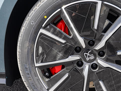 2025�� EV 701KM�����״��콢��