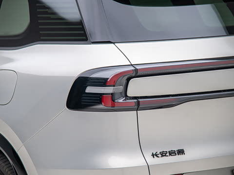 2025�� 215�콢PLUS