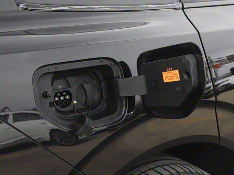 2025�� 636Ultra�Ǽݰ� 5��