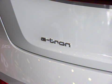 2019�� 55 quattro ʱ����