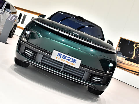 2025�� Pro ���ܻ��°�