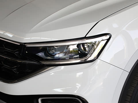 2023�� 300TSI ��������Plus���װ�