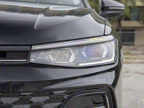 2025�� Pro 300TSI �ǿ���ҫ��