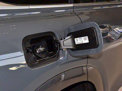 2024�� 45 TFSI quattro ������ ������װ 7��