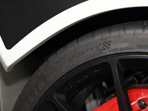 2019�� GT410 Sport