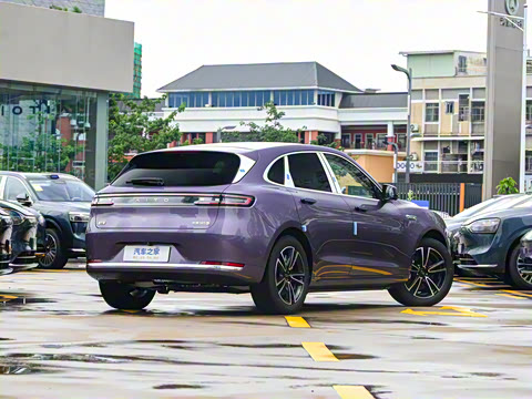 2025�� ����  Ultra ������