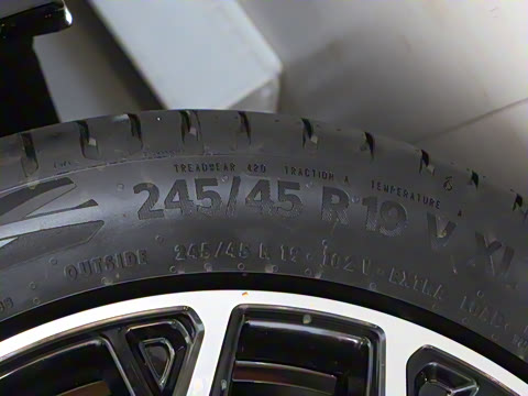 2025�� ���� 550ProѲ����