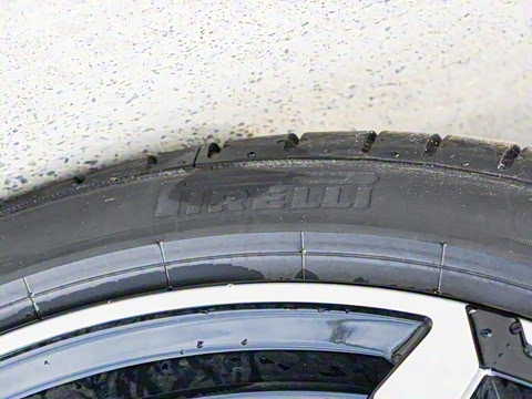 2025�� 225i M�˶���ҹ��װ