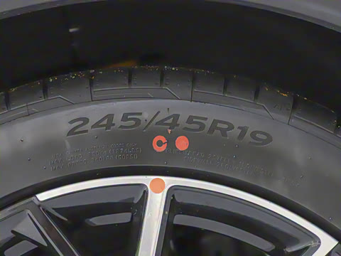 2025�� 560MAX 185kW