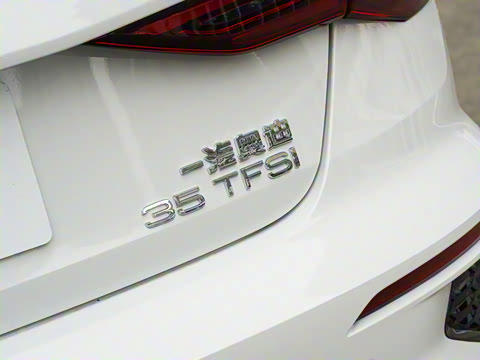 2023�� �Ŀ� A3L Limousine 35 TFSI ʱ���˶���
