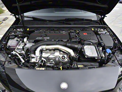 2025�� AMG A 35 L 4MATIC