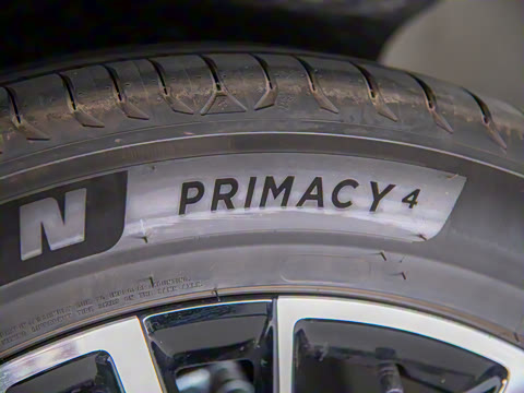 2025�� 215�콢PLUS