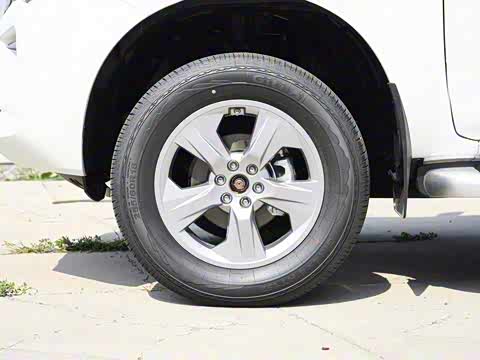 2025�� 2.0T ���������;����