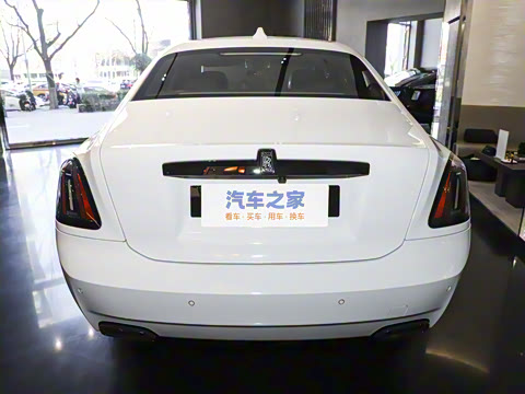 2025�� Black Badge