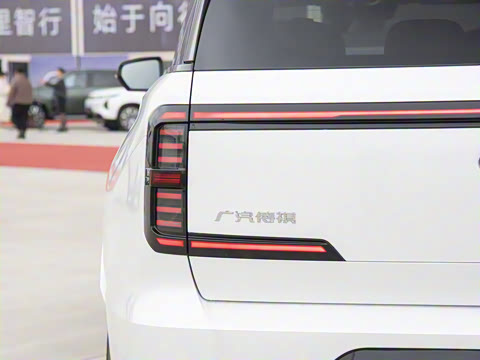 2025�� 180km Ultra ���������״��