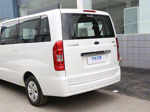 2023�� PLUS 1.8L 7/8�����ʰ�CNG