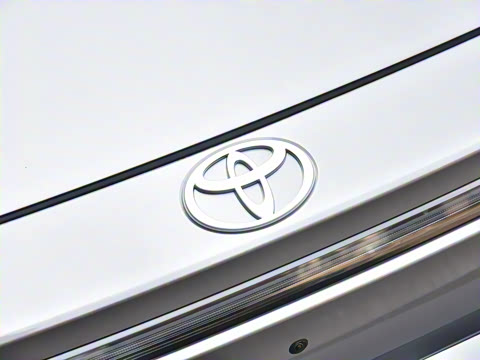 2025�� 550 PRO���а�