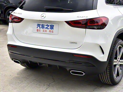 2022�� GLA 220 4MATIC