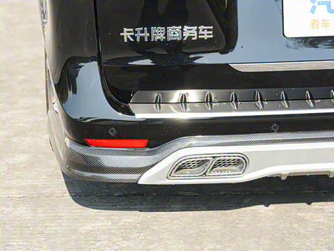 2025�� V 300 L ������˹ �˶���