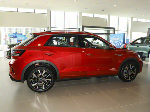 2025�� �Ŀ� 300TSI DSG���������