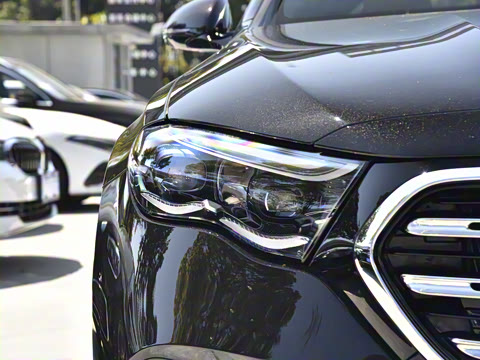 2025�� �Ŀ� E 300 L �����