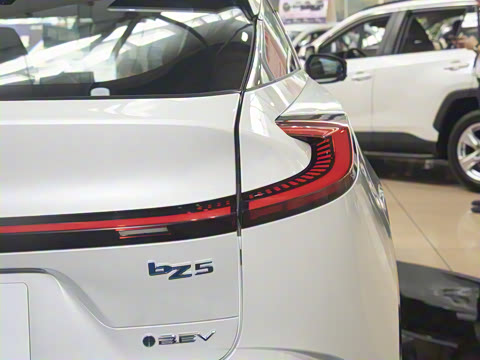 2025�� 630 PRO���а�