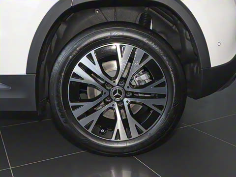 2025�� �Ŀ� GLA 220