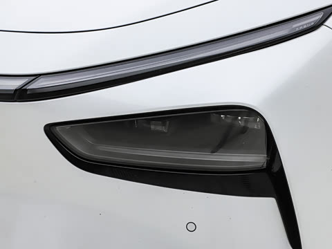 2025�� 702 �������� Max