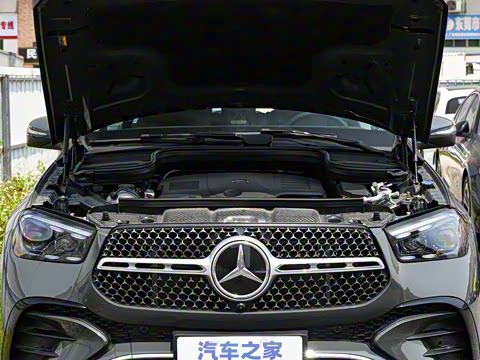 2025�� �Ŀ� GLE 450 4MATIC ������