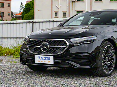 2025�� �Ŀ� E 300 L ����˶���