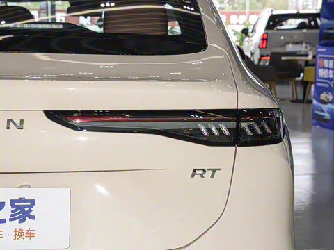 2025�� 650 ������