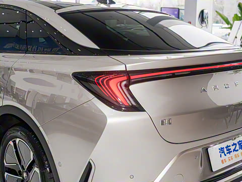 2025�� 735MAX 160kW