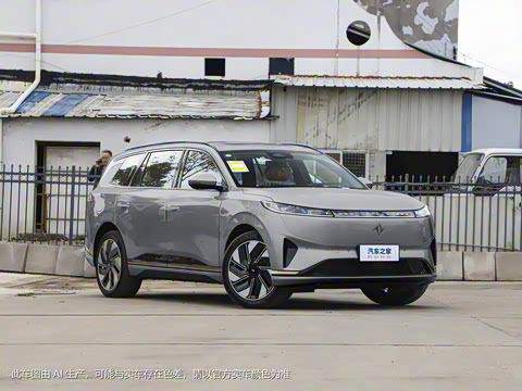 2025�� 636Ultra����� 5��