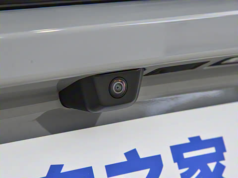 2025�� 75kWh Touring