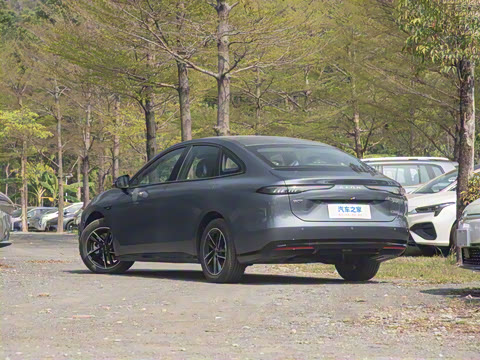 2025�� 650 ������