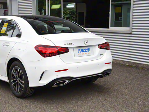 2024�� A 200 L ������