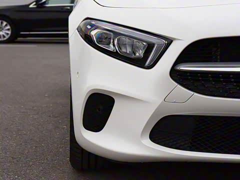 2019�� A 200 ������