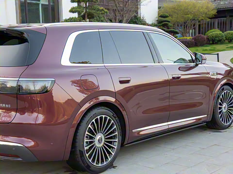 2025�� ���� Ultra�� 53.4kWh 6����