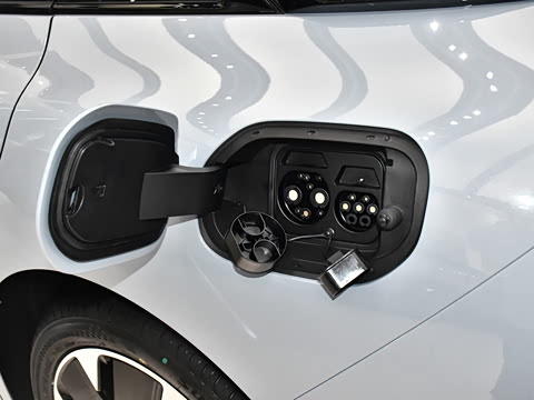 2025�� 600 �������� Max