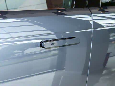 2025�� 400PS Dynamic HSE