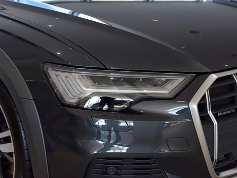 2025�� allroad quattro ̽���� 55 TFSI ����ԽҰ��
